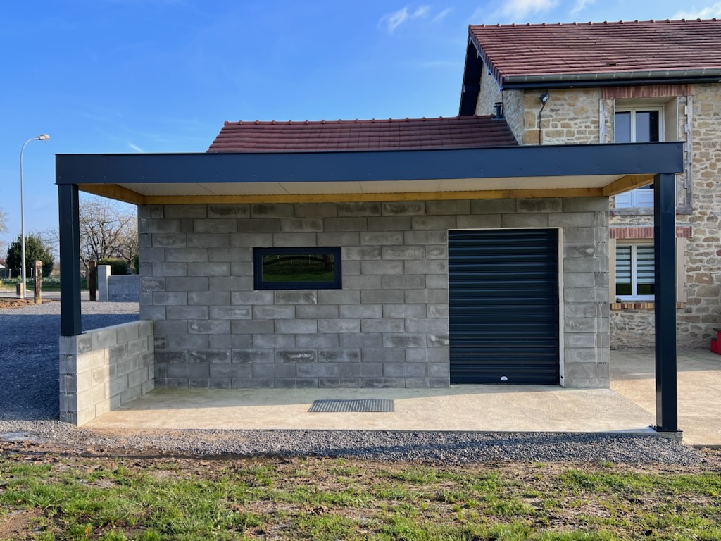 Fourniture et mise en place d’un petit rideau RAL 7016